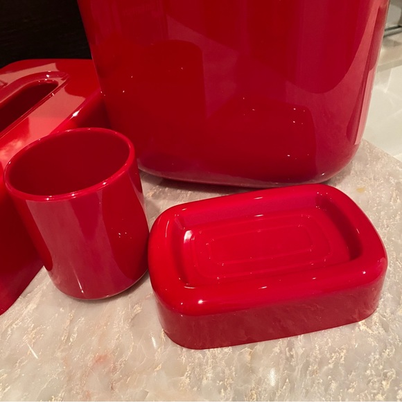 New 4 Pce. Bath Set - Picture 3 of 4